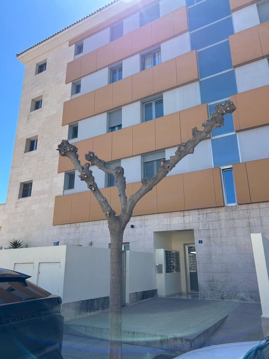 2 bedroom Flat for sale in Pedreguer with garage - € 164,900 (Ref: 9820546)