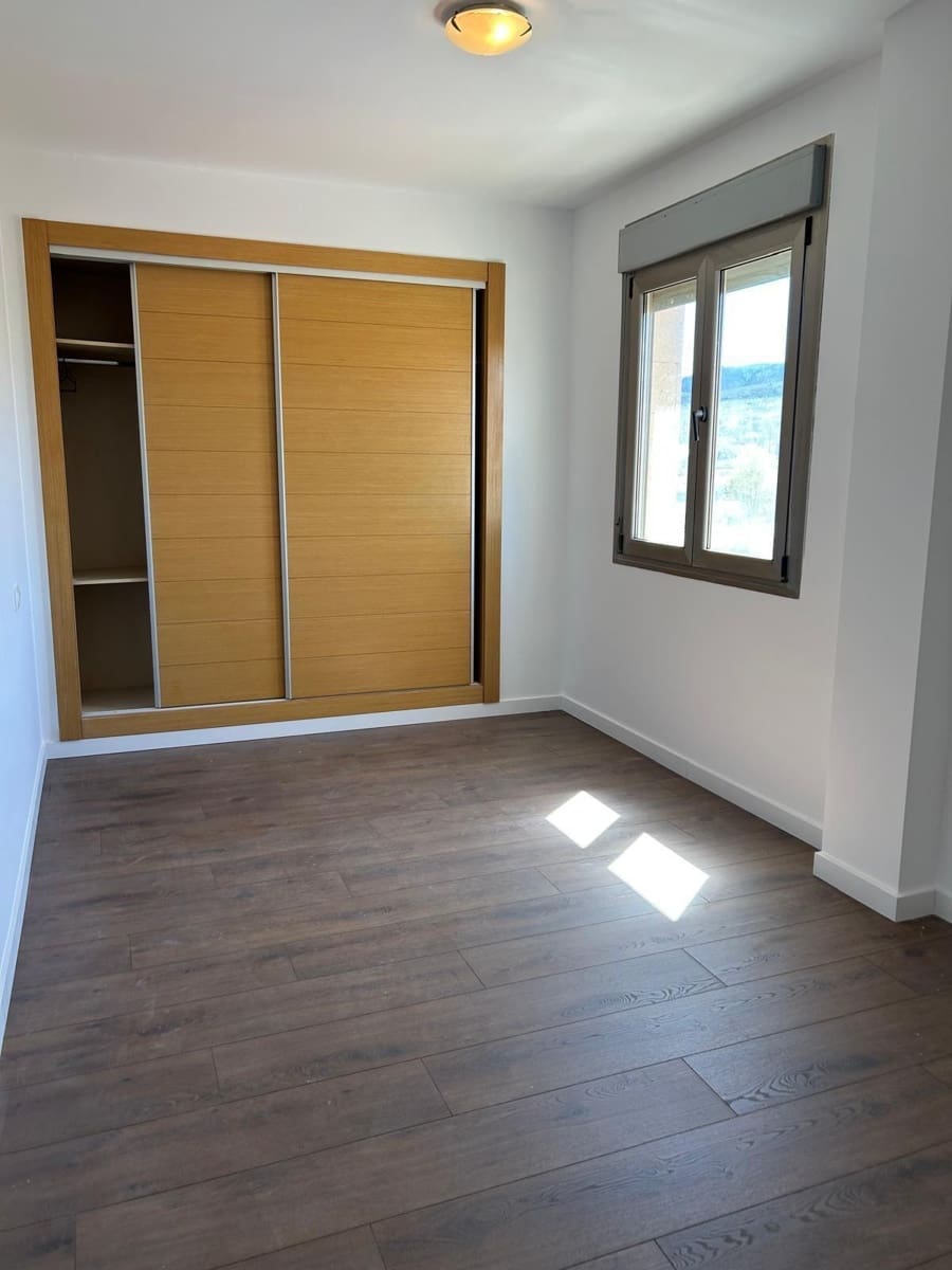 2 bedroom Flat for sale in Pedreguer with garage - € 164,900 (Ref: 9820546)
