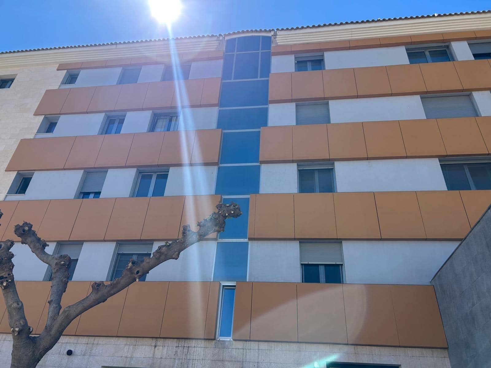 2 bedroom Flat for sale in Pedreguer with garage - € 164,900 (Ref: 9820546)