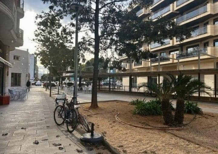 Commercieel te koop in Denia - € 199.000 (Ref: 9831575)