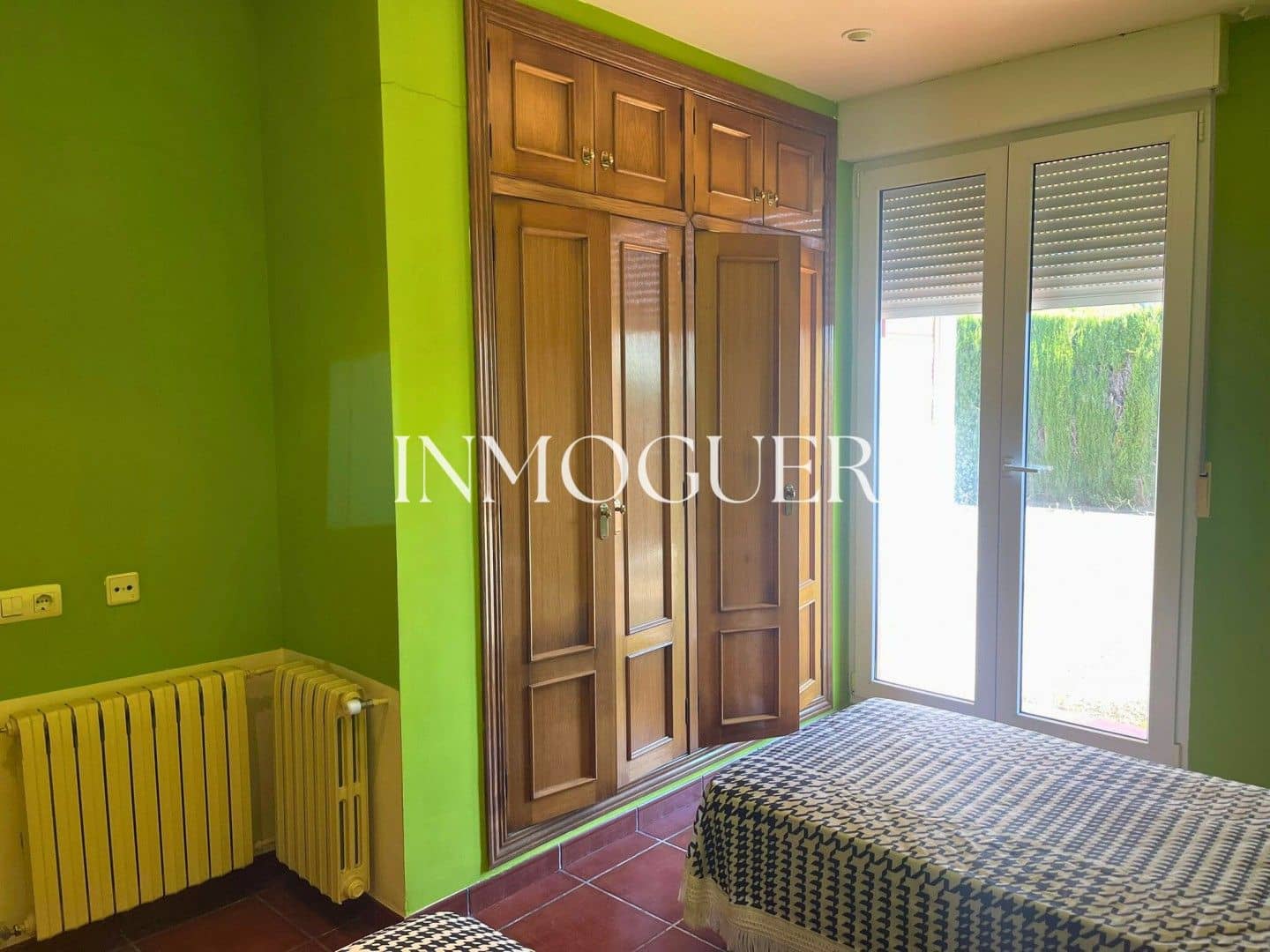 3 bedroom Villa for sale in Ontinyent with garage - € 415,000 (Ref: 9486908)