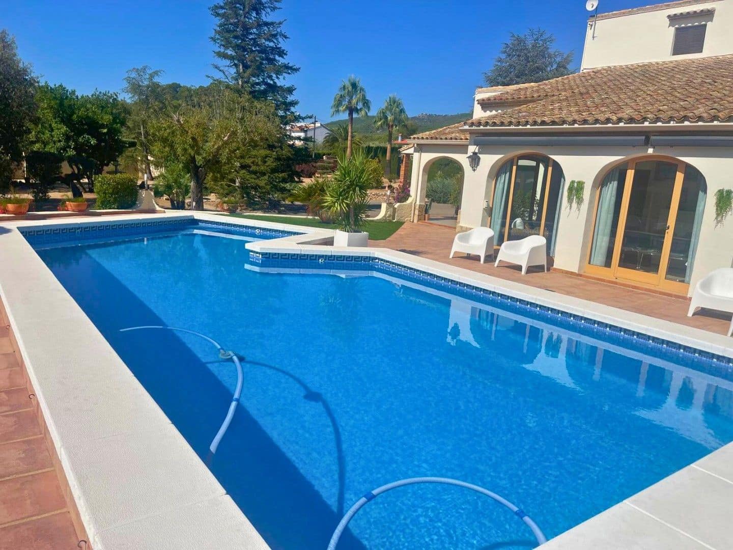 4 bedroom Villa for sale in Ontinyent with pool garage - € 849,000 (Ref: 9486910)
