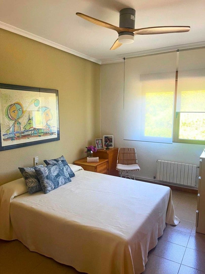 4 bedroom Villa for sale in Ontinyent with pool garage - € 849,000 (Ref: 9486910)