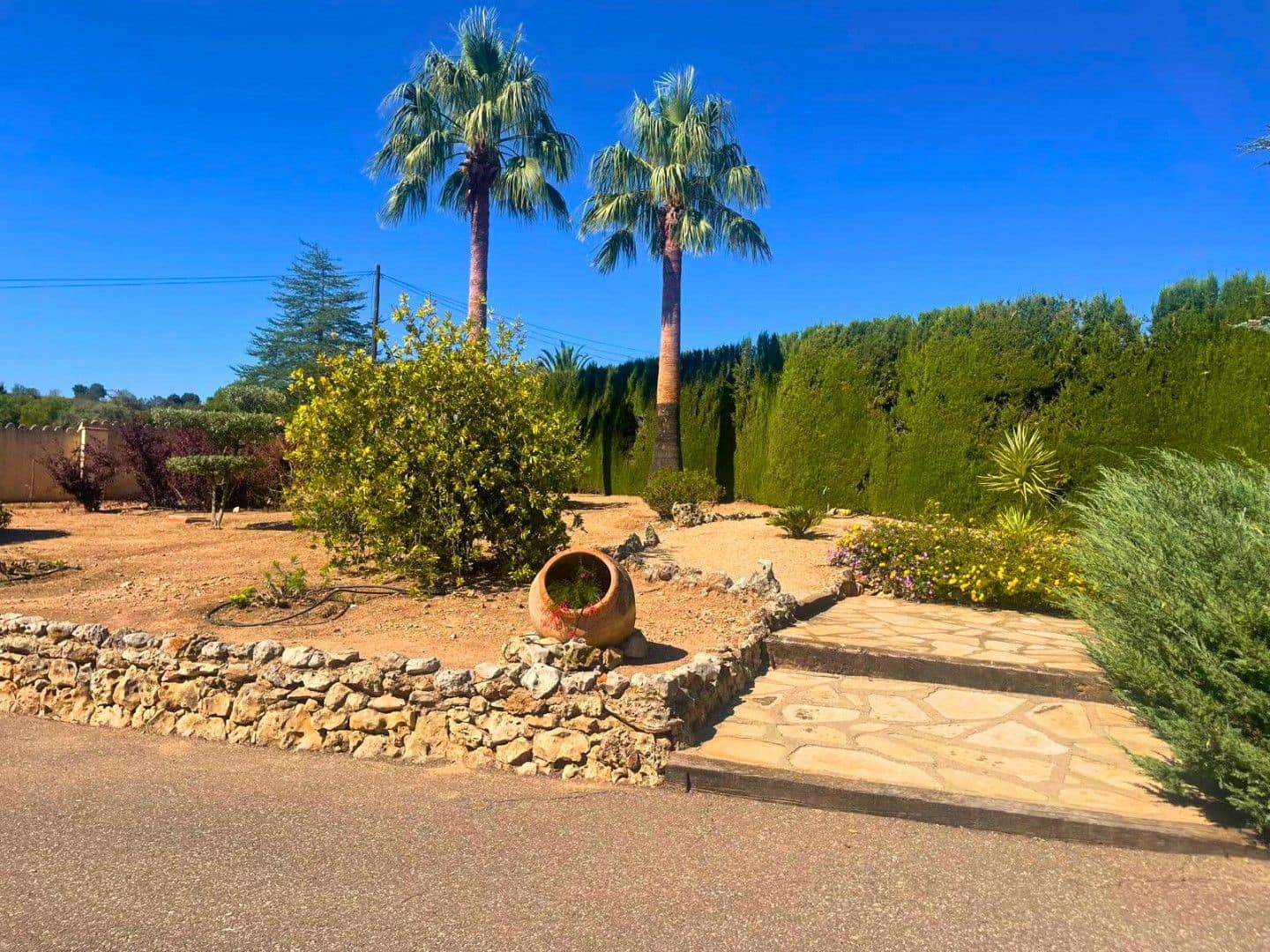 4 bedroom Villa for sale in Ontinyent with pool garage - € 849,000 (Ref: 9486910)