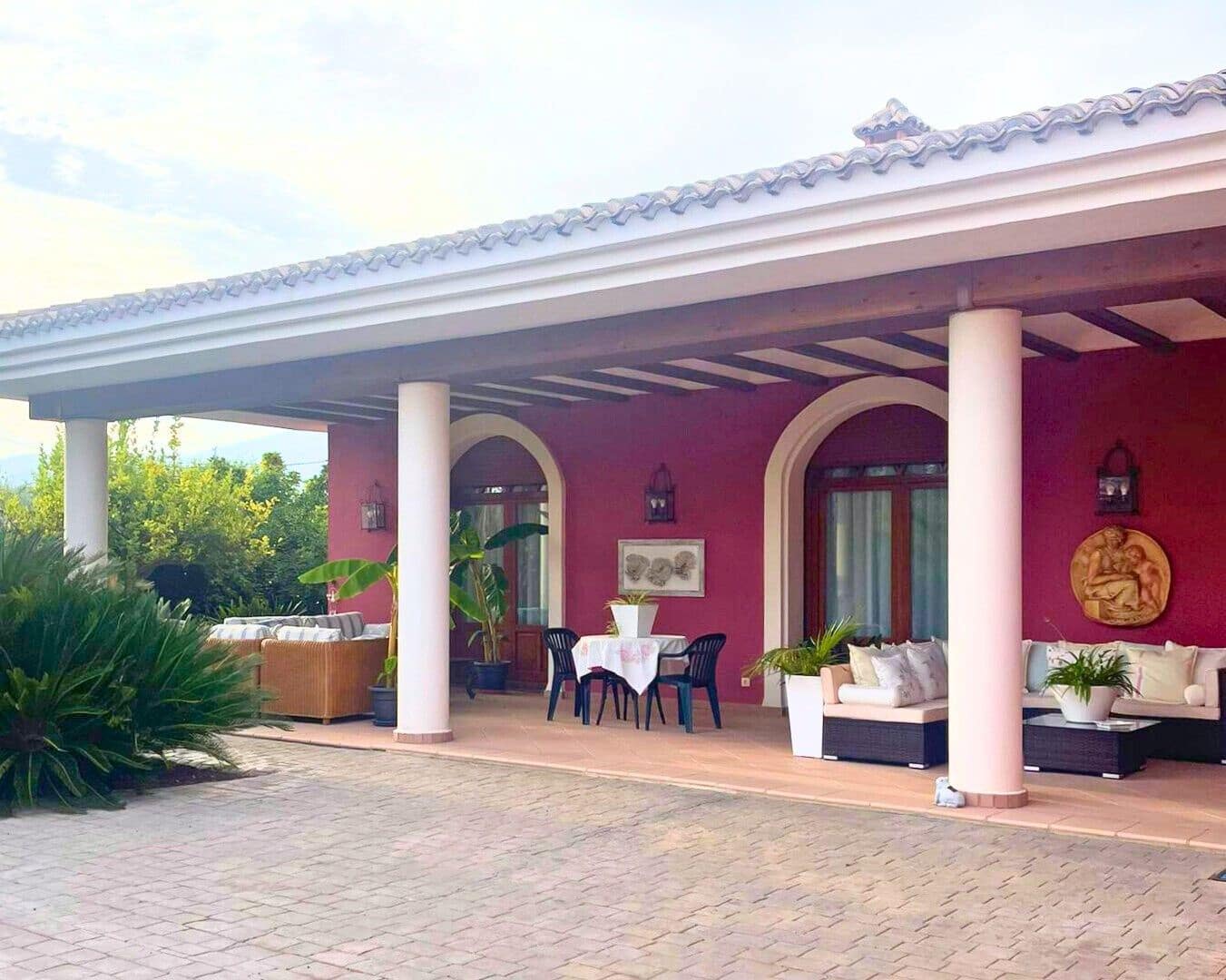 3 bedroom Villa for sale in Ontinyent with garage - € 487,000 (Ref: 9486911)