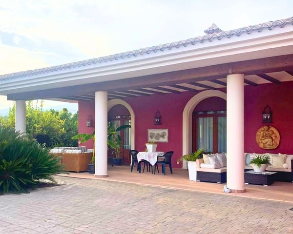 3 soveværelse Villa til salg i Ontinyent med garage - € 487.000 (Ref: 9486911)