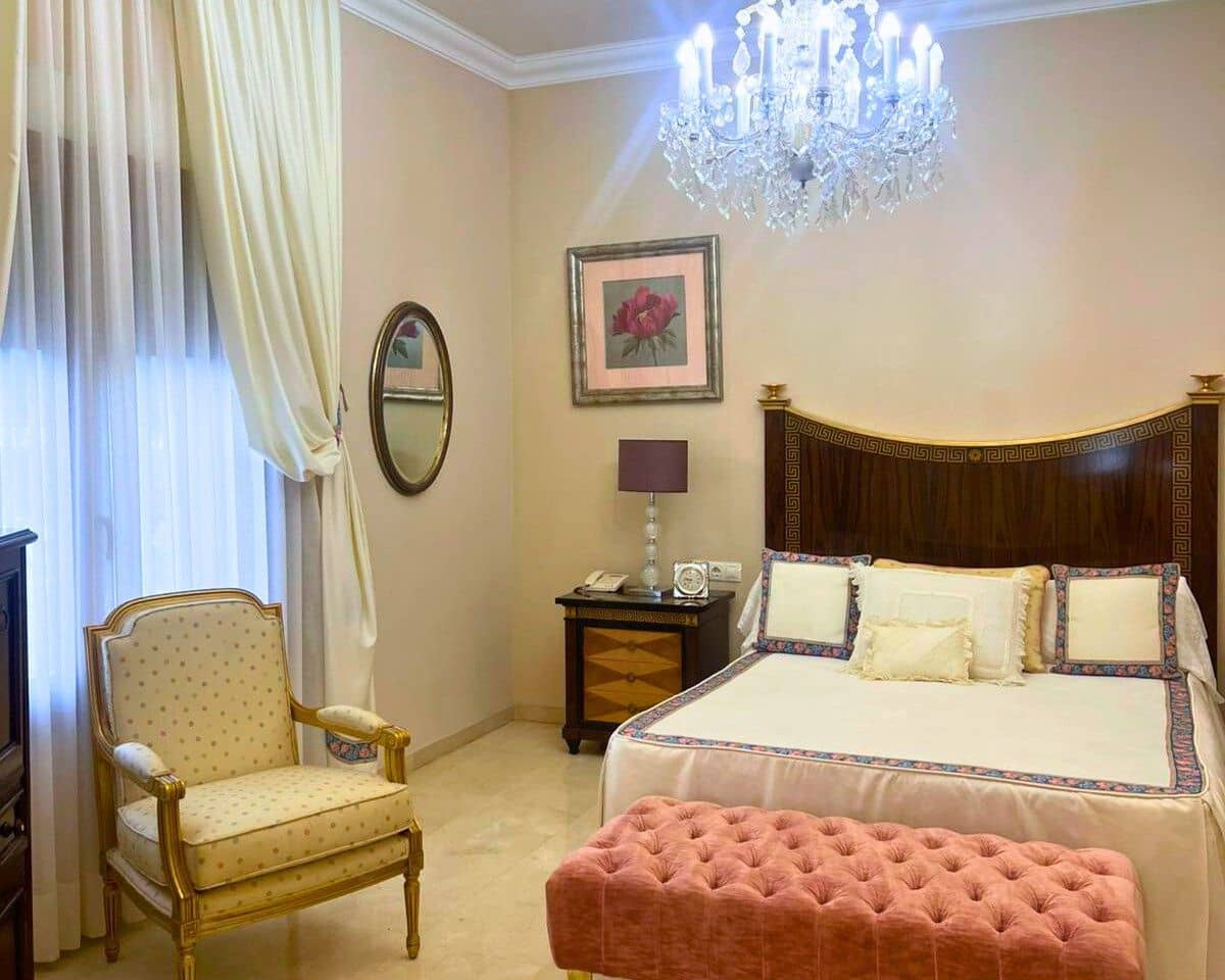 3 bedroom Villa for sale in Ontinyent with garage - € 487,000 (Ref: 9486911)