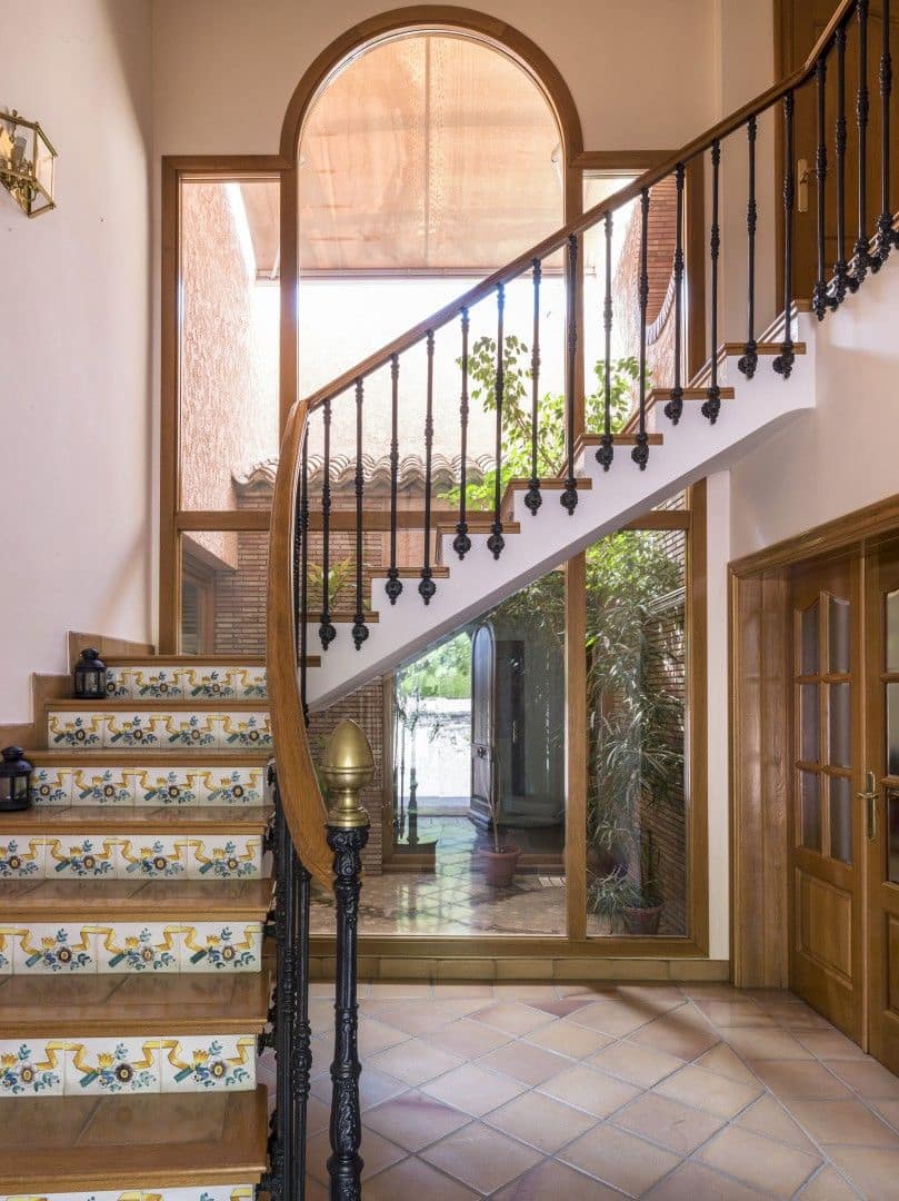 5 bedroom Villa for sale in Ontinyent with pool garage - € 620,000 (Ref: 9486912)