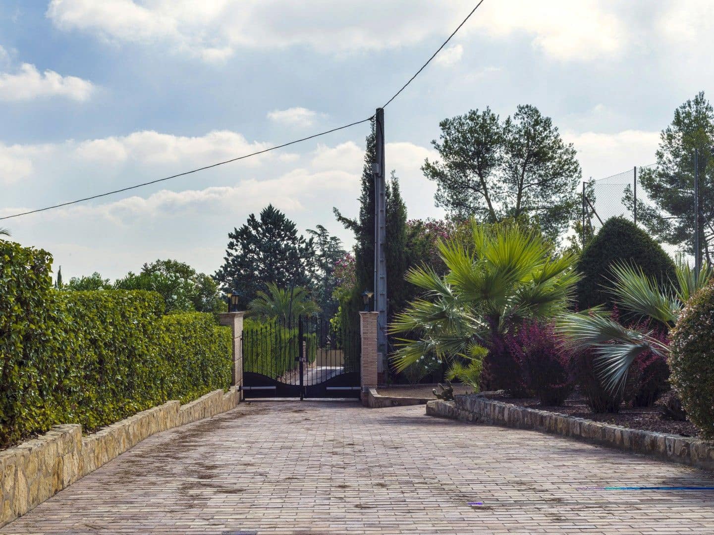 5 bedroom Villa for sale in Ontinyent with pool garage - € 620,000 (Ref: 9486912)