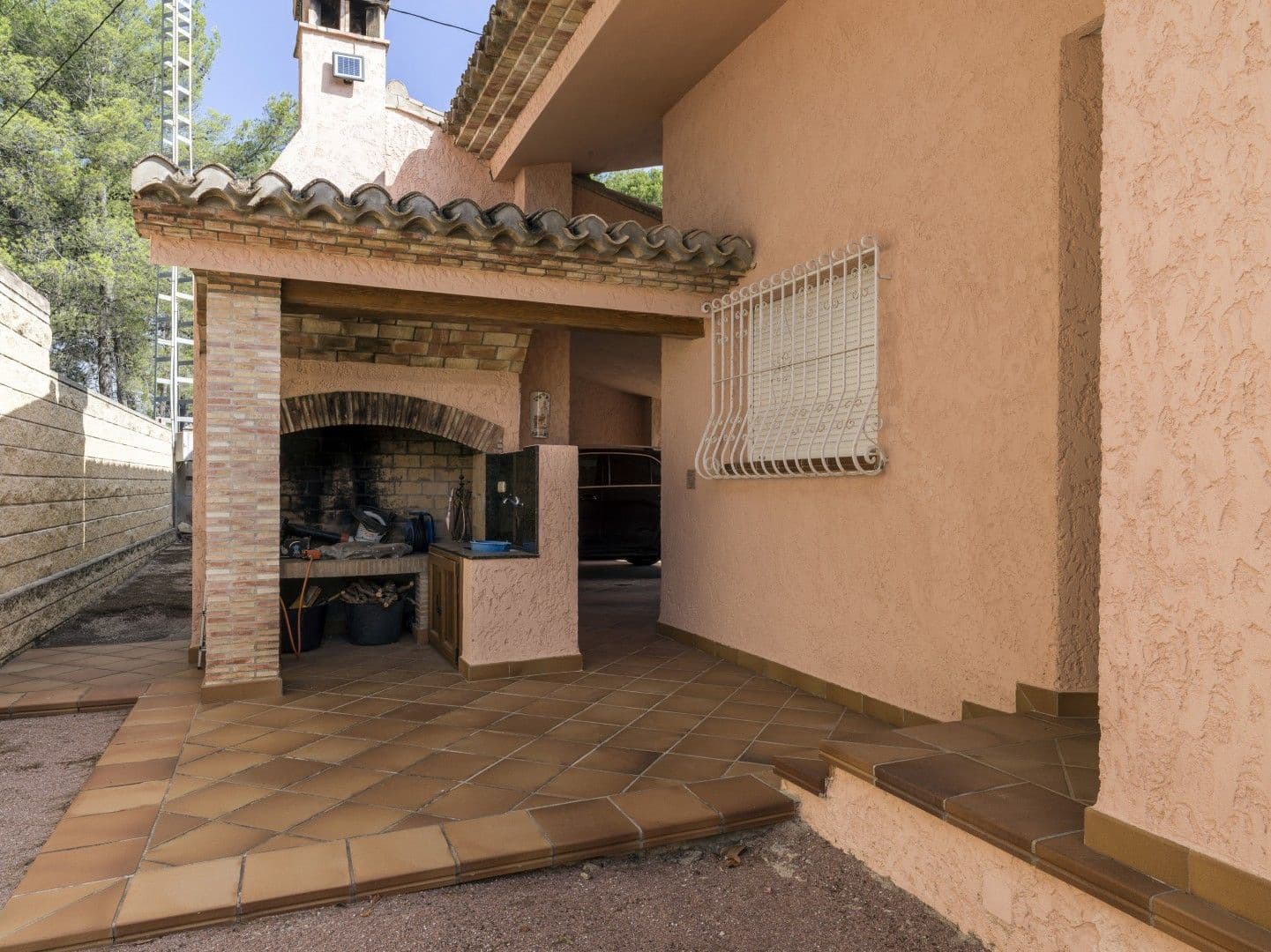 5 bedroom Villa for sale in Ontinyent with pool garage - € 620,000 (Ref: 9486912)