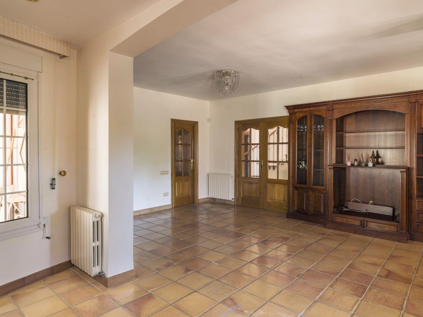 5 bedroom Villa for sale in Ontinyent with pool garage - € 620,000 (Ref: 9486912)