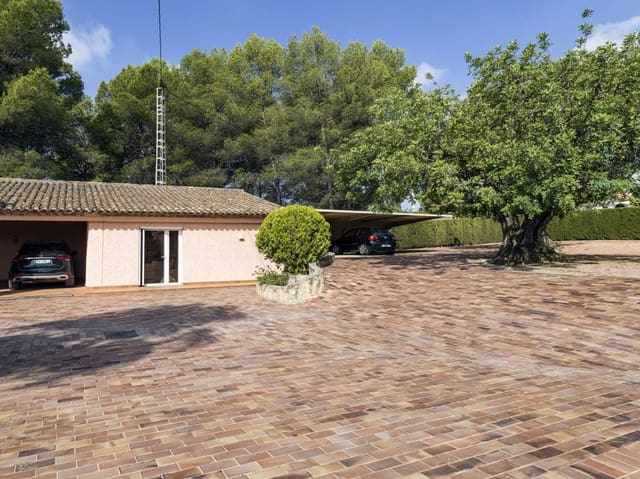 5 sovrum Villa till salu i Ontinyent med pool garage - 620 000 € (Ref: 9486912)