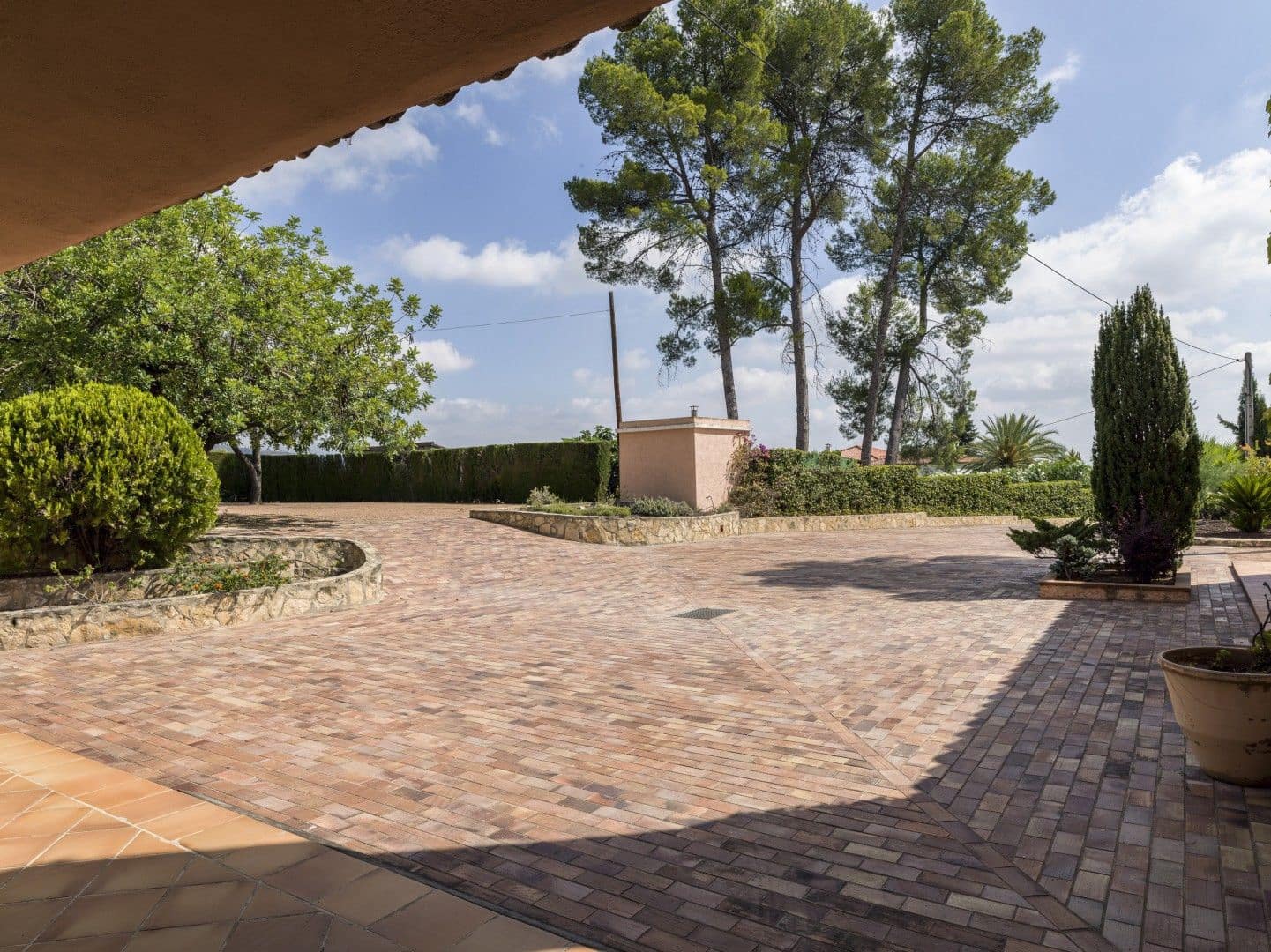 5 bedroom Villa for sale in Ontinyent with pool garage - € 620,000 (Ref: 9486912)