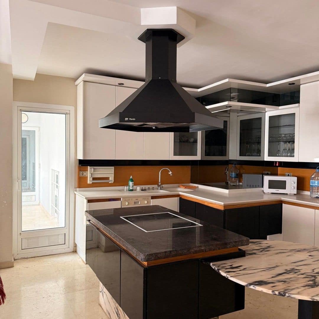 4 bedroom Flat for sale in Albaida with garage - € 245,000 (Ref: 9590616)