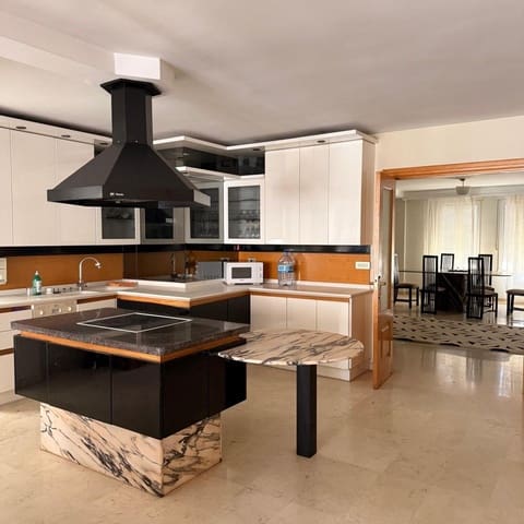 4 sovrum Lägenhet till salu i Albaida med garage - 245 000 € (Ref: 9590616)