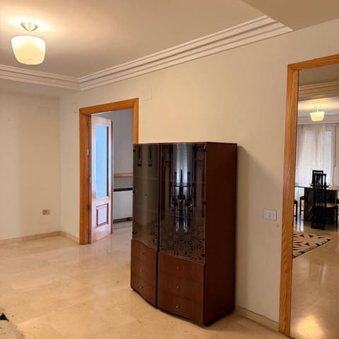 4 sovrum Lägenhet till salu i Albaida med garage - 245 000 € (Ref: 9590616)