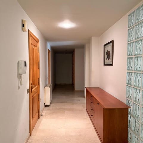 4 sovrum Lägenhet till salu i Albaida med garage - 245 000 € (Ref: 9590616)