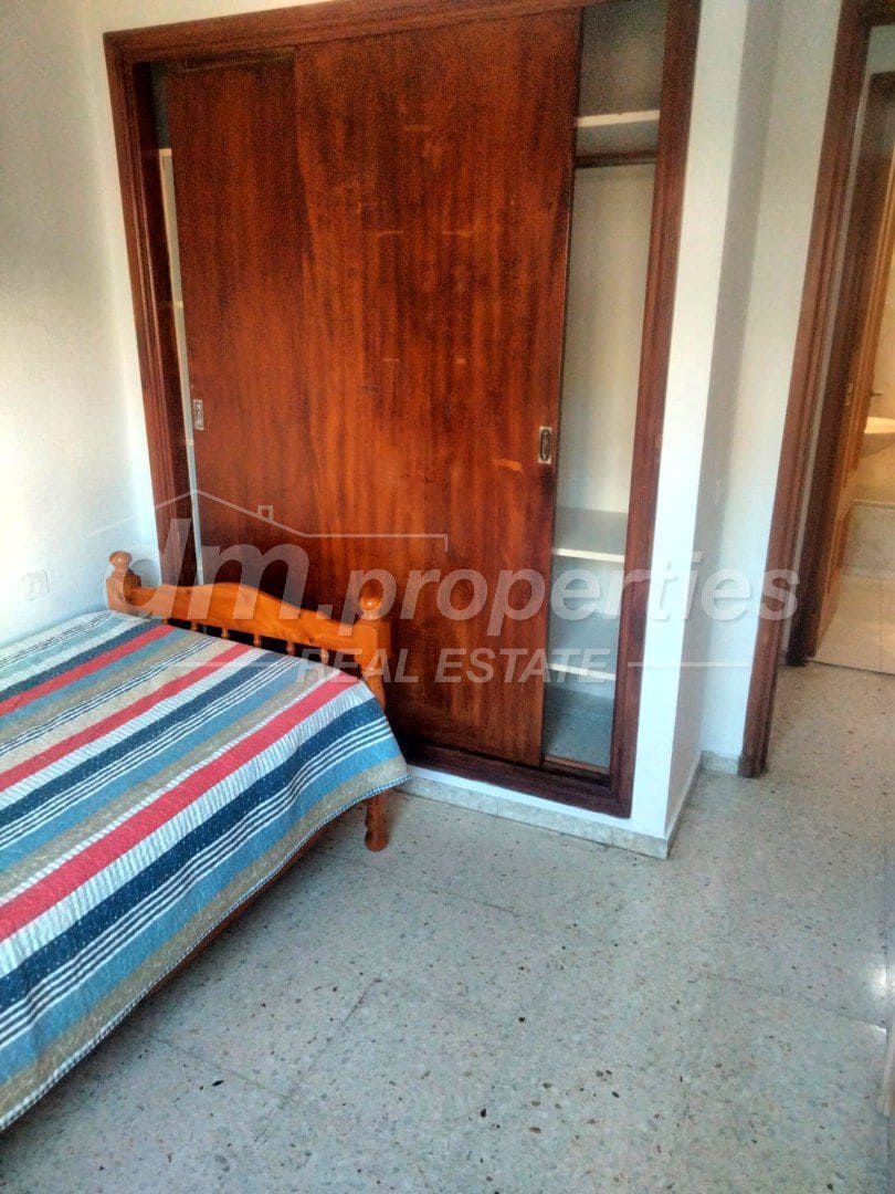 3 bedroom Apartment for sale in Los Cristianos with garage - € 380,000 (Ref: 10008771)
