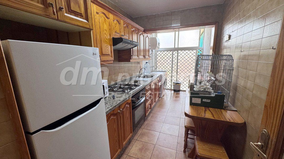 3 bedroom Apartment for sale in Los Cristianos with garage - € 380,000 (Ref: 10008771)