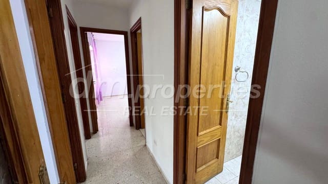 3 bedroom Apartment for sale in Los Cristianos, Arona with garage - € 380,000 (Ref: 10008771)