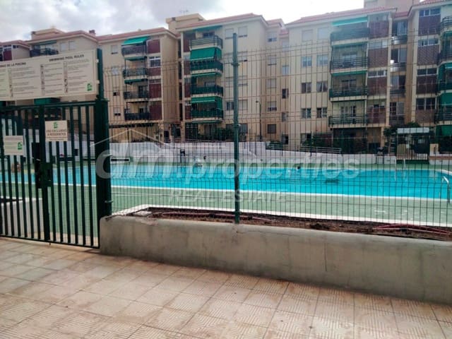 3 bedroom Apartment for sale in Los Cristianos, Arona with garage - € 380,000 (Ref: 10008771)