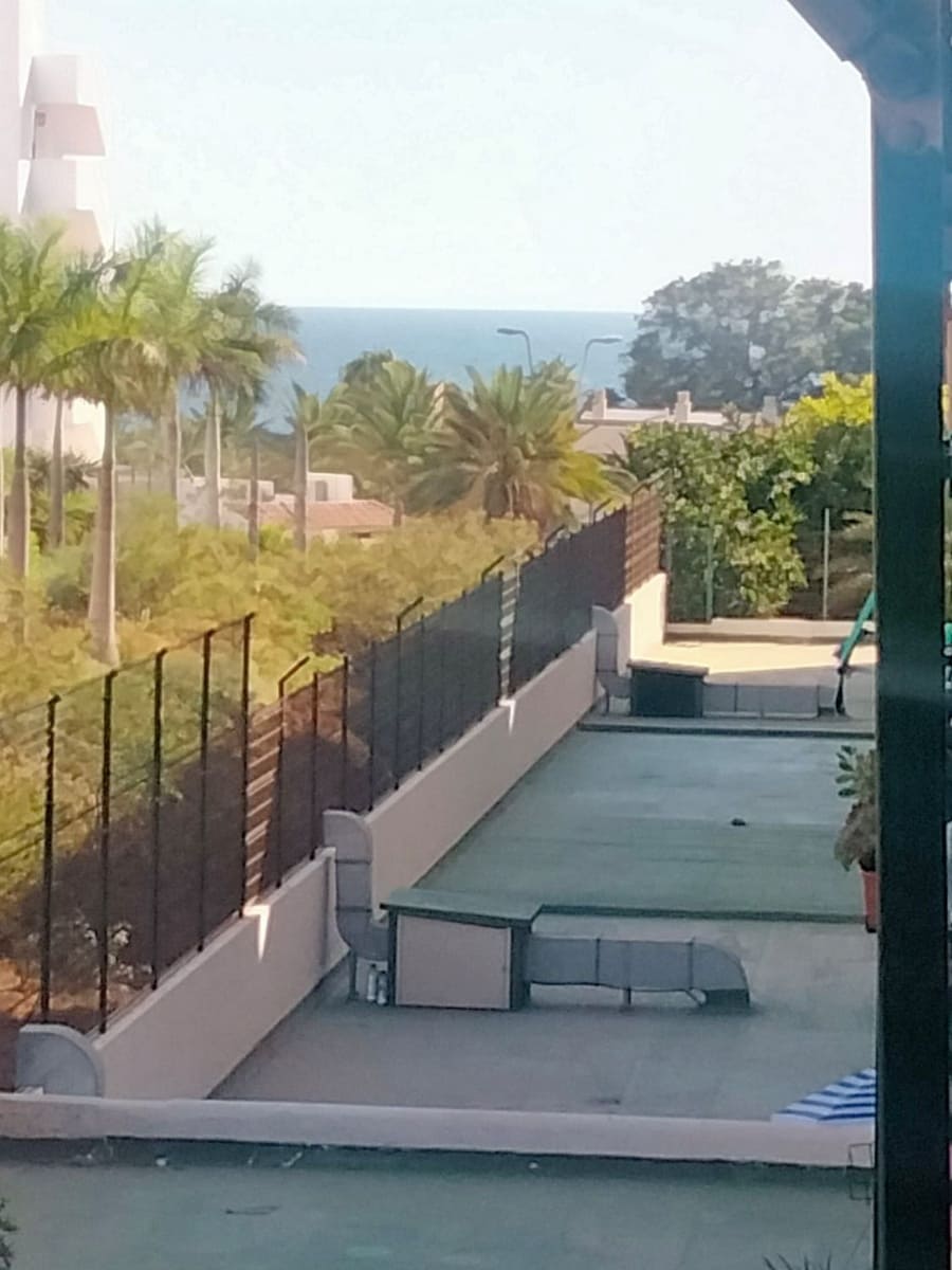3 bedroom Apartment for sale in Los Cristianos with garage - € 380,000 (Ref: 10008771)