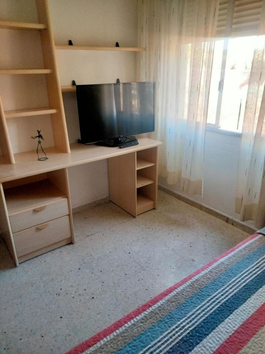 3 bedroom Apartment for sale in Los Cristianos with garage - € 380,000 (Ref: 10008771)