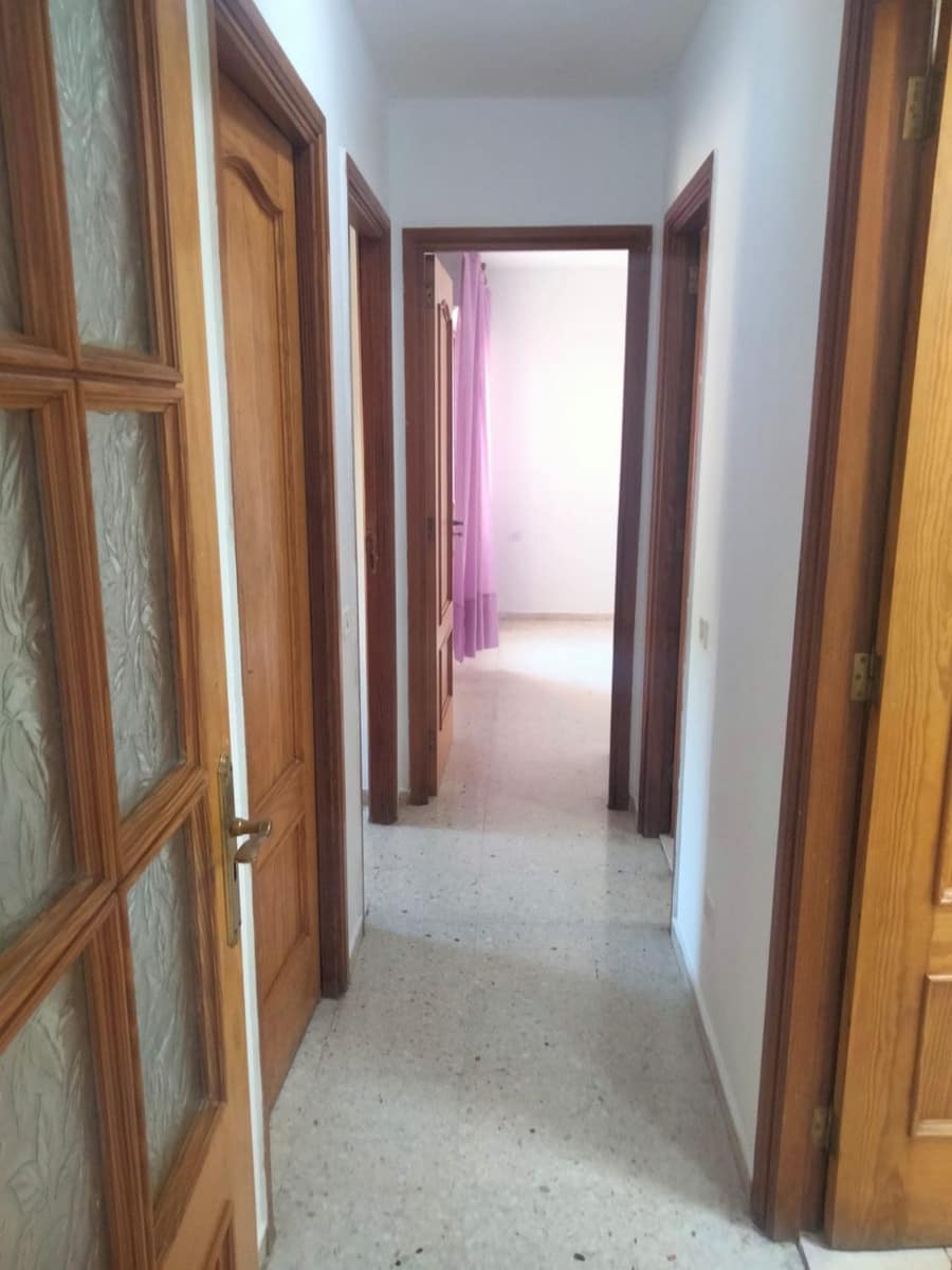 3 bedroom Apartment for sale in Los Cristianos with garage - € 380,000 (Ref: 10008771)