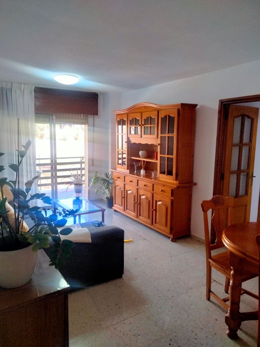 3 bedroom Apartment for sale in Los Cristianos with garage - € 380,000 (Ref: 10008771)