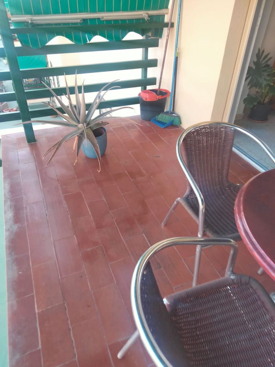 3 bedroom Apartment for sale in Los Cristianos with garage - € 380,000 (Ref: 10008771)