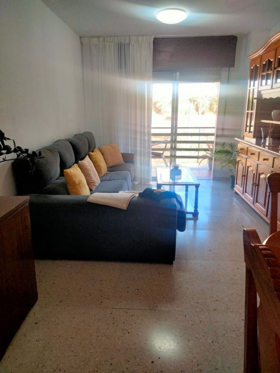 3 bedroom Apartment for sale in Los Cristianos with garage - € 380,000 (Ref: 10008771)