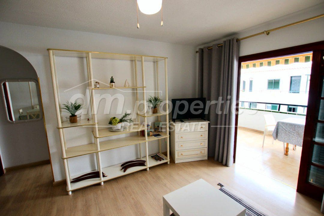 Apartamento de 2 habitaciones en Los Cristianos en venta - 430.000 € (Ref: 10012981)