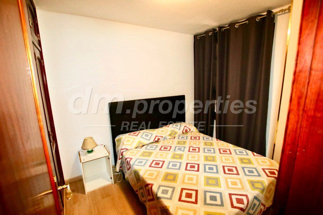 Apartamento de 2 habitaciones en Los Cristianos en venta - 430.000 € (Ref: 10012981)