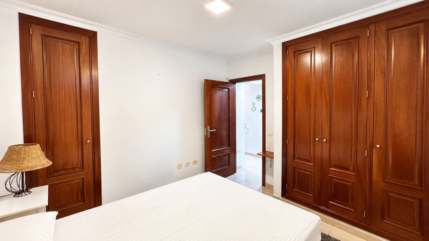 1 bedroom Apartment for sale in Los Cristianos with garage - € 273,000 (Ref: 10017237)