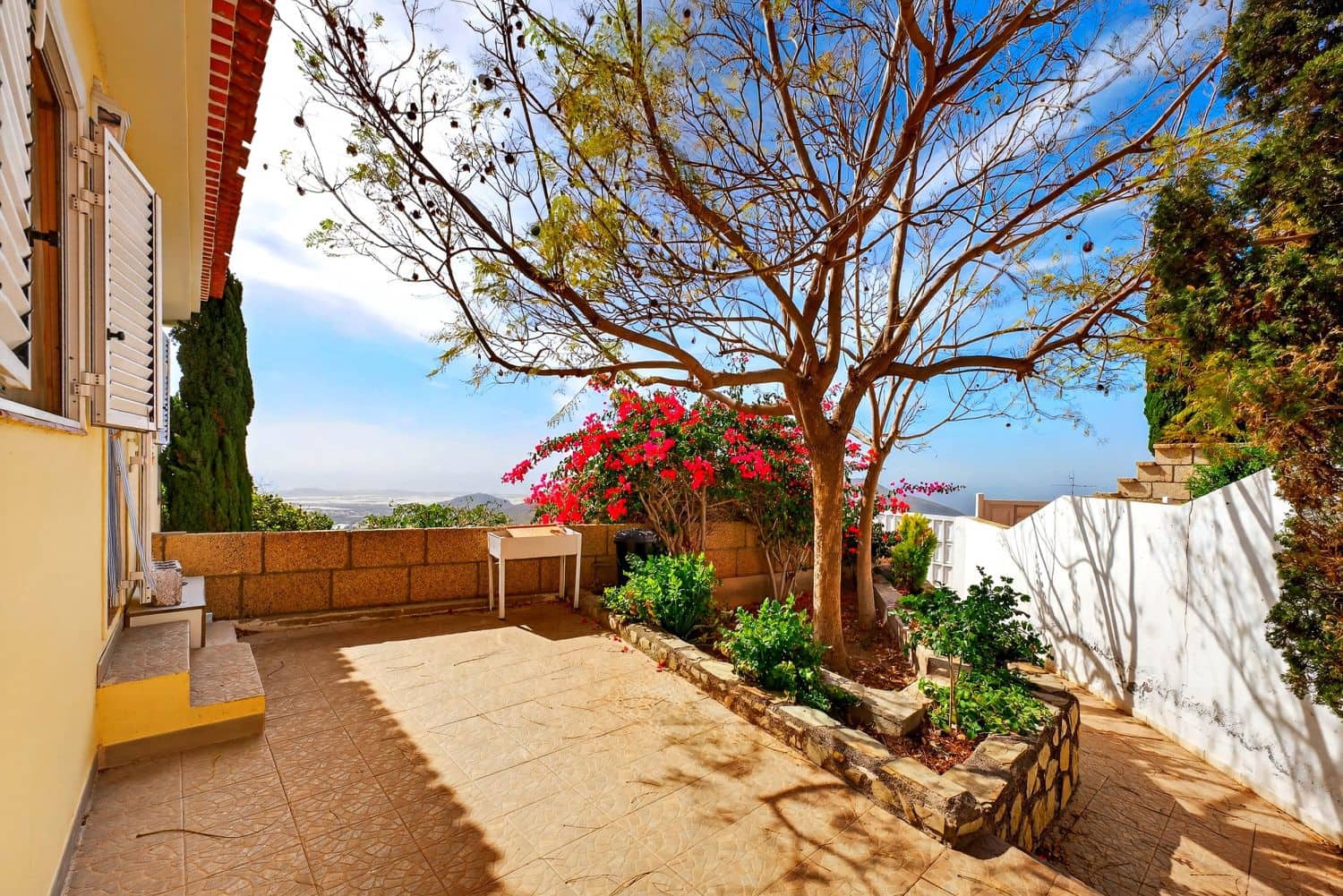3 sovrum Villa till salu i La Camella med garage - 650 000 € (Ref: 10026965)