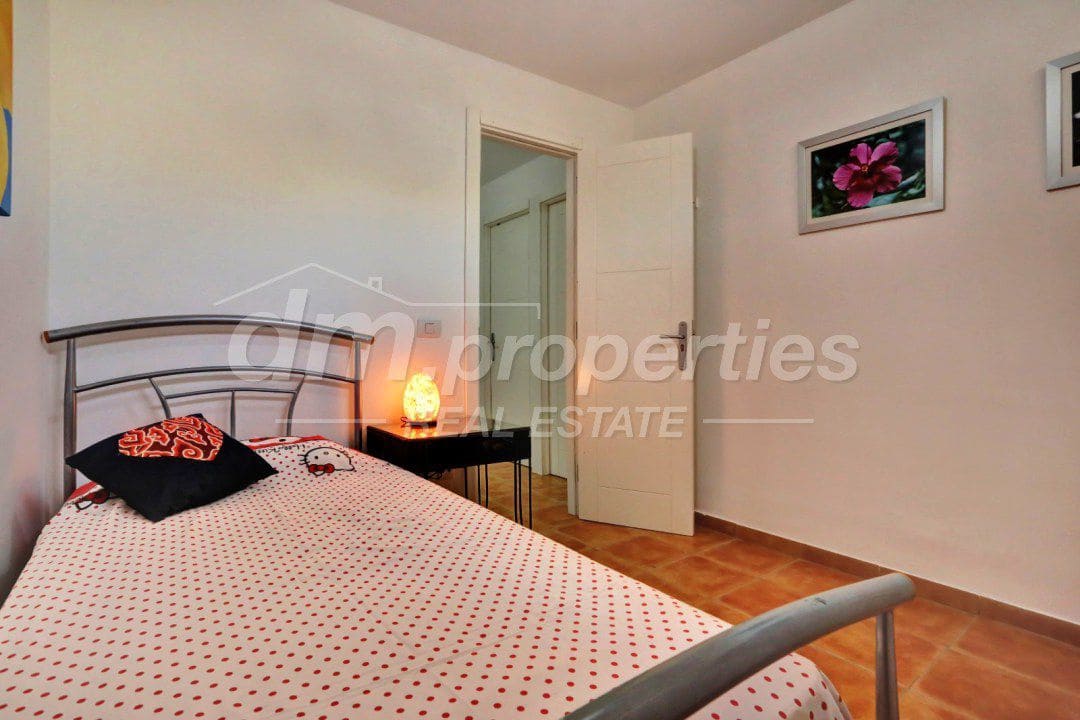 4 bedroom Terraced Villa for sale in La Tejita with garage - € 595,000 (Ref: 10061432)