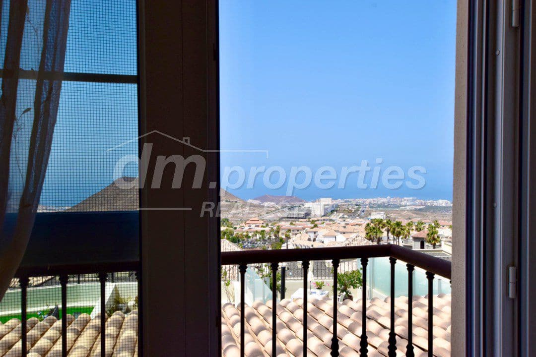 3 bedroom Terraced Villa for sale in Chayofa - € 439,000 (Ref: 10099816)