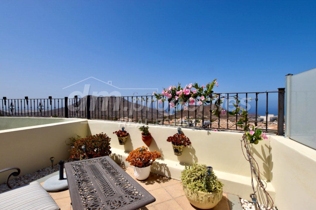 3 bedroom Terraced Villa for sale in Chayofa - € 439,000 (Ref: 10099816)