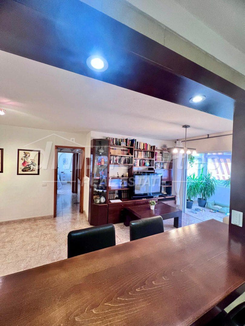 Apartamento de 3 habitaciones en Parque de la Reina en venta con piscina garaje - 298.000 € (Ref: 10123651)