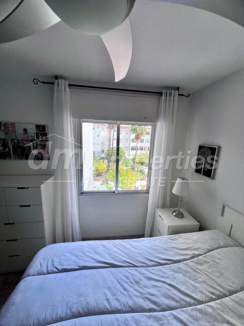 Apartamento de 3 habitaciones en Parque de la Reina en venta con piscina garaje - 298.000 € (Ref: 10123651)
