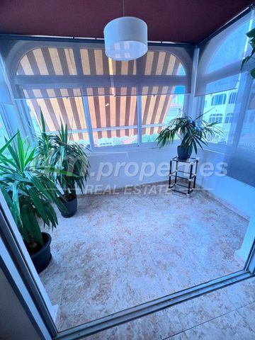 Apartamento de 3 habitaciones en Parque de la Reina, Arona en venta con piscina garaje - 298.000 € (Ref: 10123651)