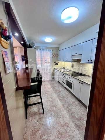 Apartamento de 3 habitaciones en Parque de la Reina, Arona en venta con piscina garaje - 298.000 € (Ref: 10123651)