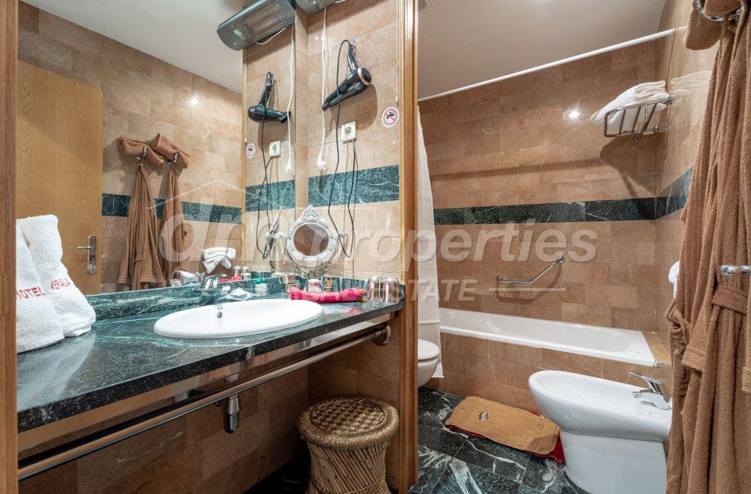 12 slaapkamer Hotel te koop in Muros de Nalon - € 1.250.000 (Ref: 10131376)