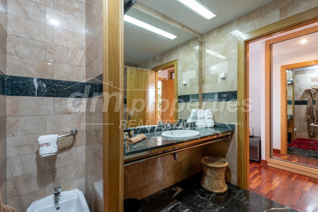 12 slaapkamer Hotel te koop in Muros de Nalon - € 1.250.000 (Ref: 10131376)