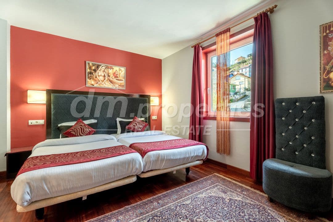12 slaapkamer Hotel te koop in Muros de Nalon - € 1.250.000 (Ref: 10131376)