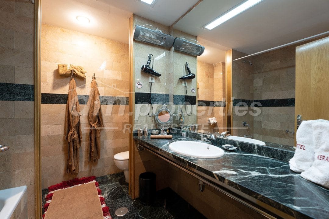 12 slaapkamer Hotel te koop in Muros de Nalon - € 1.250.000 (Ref: 10131376)