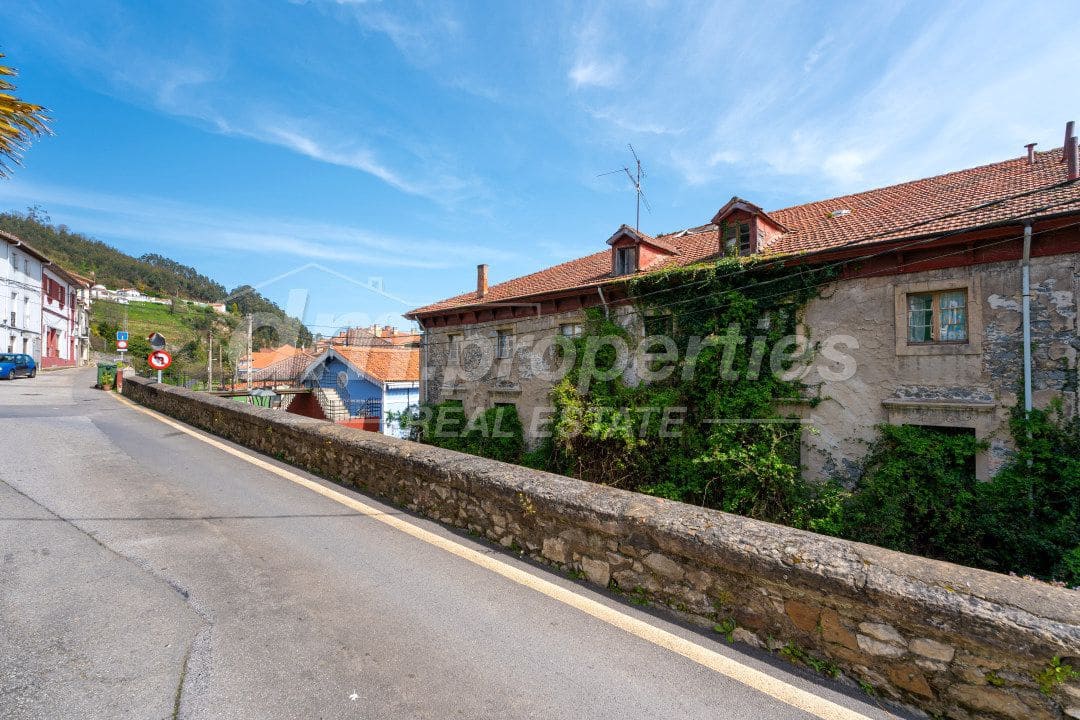 12 slaapkamer Hotel te koop in Muros de Nalon - € 1.250.000 (Ref: 10131376)