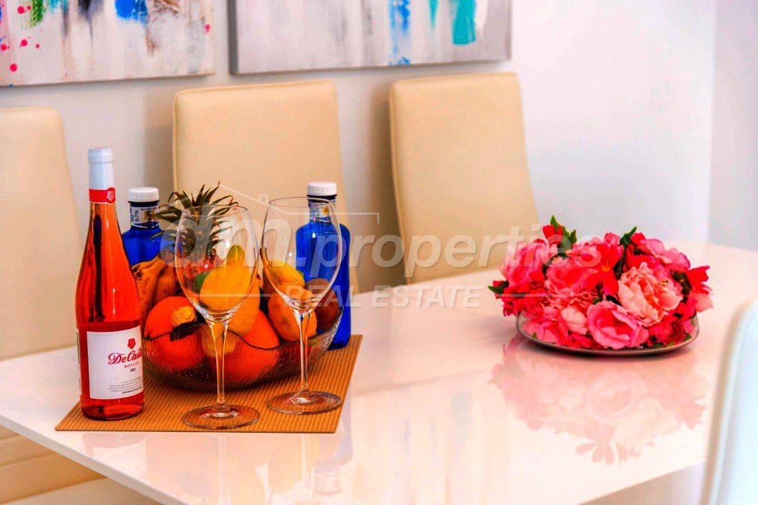 3 sovrum Takvåning till salu i Los Cristianos med pool garage - 499 000 € (Ref: 10142114)