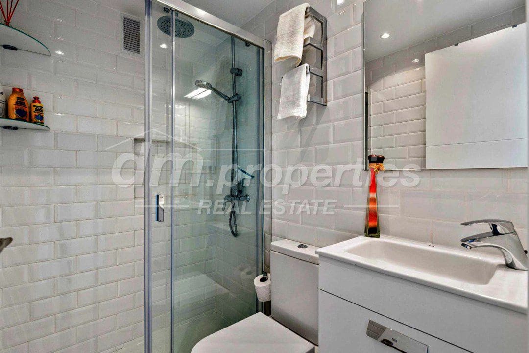 3 sovrum Takvåning till salu i Los Cristianos med pool garage - 499 000 € (Ref: 10142114)