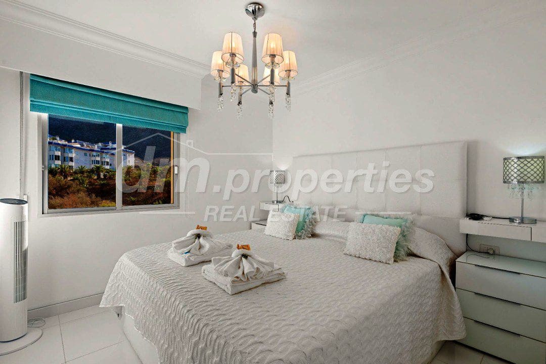 3 sovrum Takvåning till salu i Los Cristianos med pool garage - 499 000 € (Ref: 10142114)